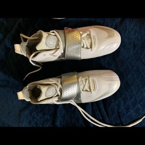 Huaraches adidas sneakers